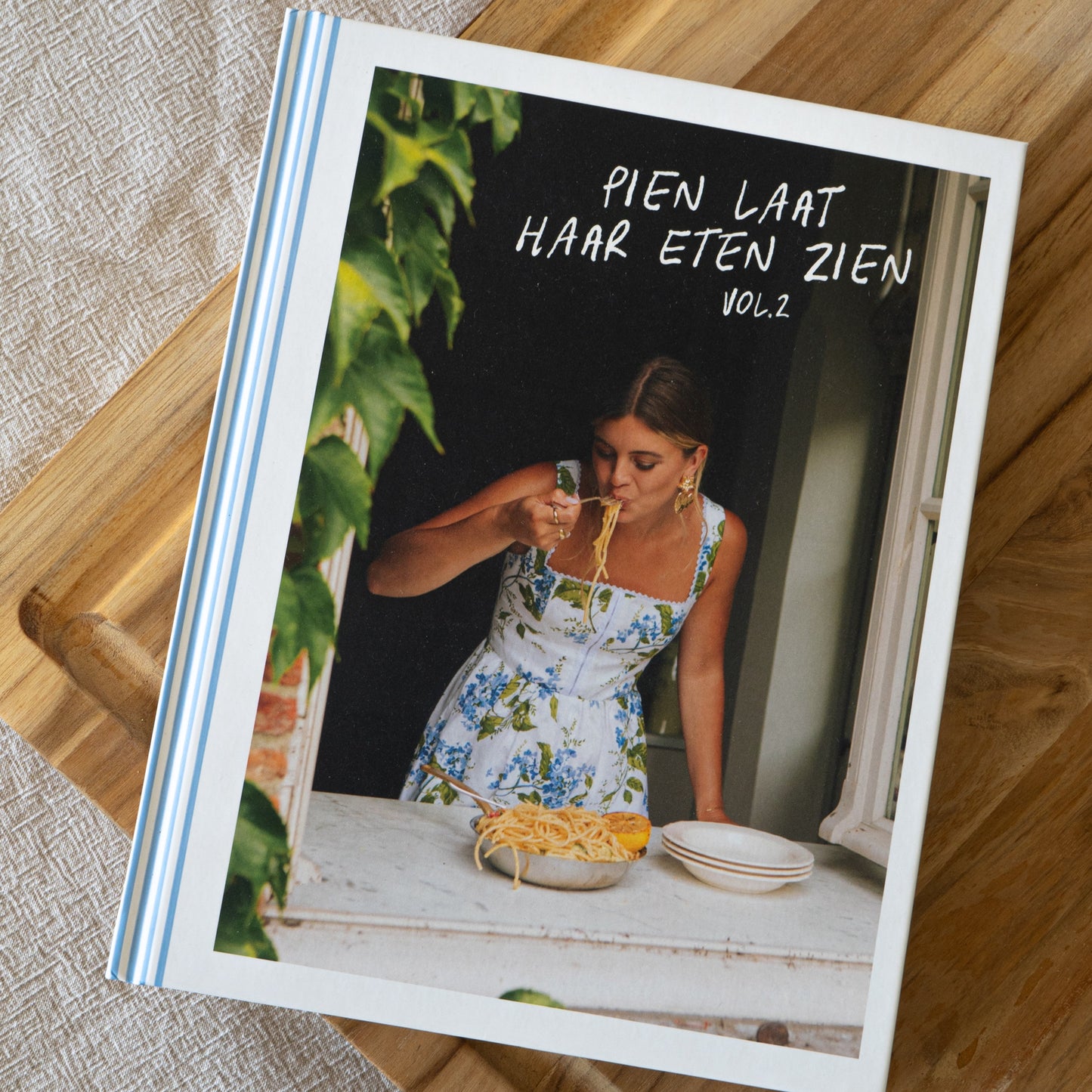 Pien laat haar eten zien vol.2
