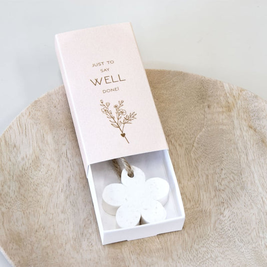 Gift doosje met zeepje | just to say well done